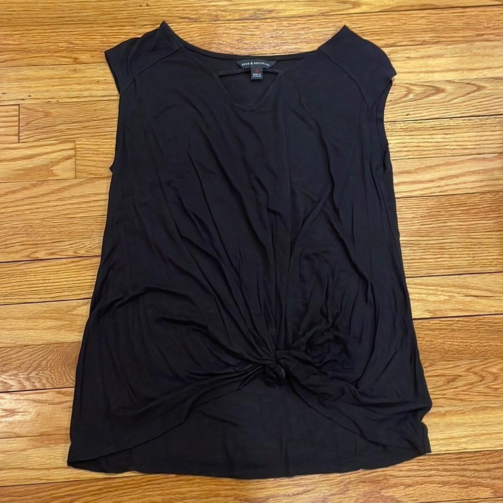 Rock and Republic Twist Knot Top